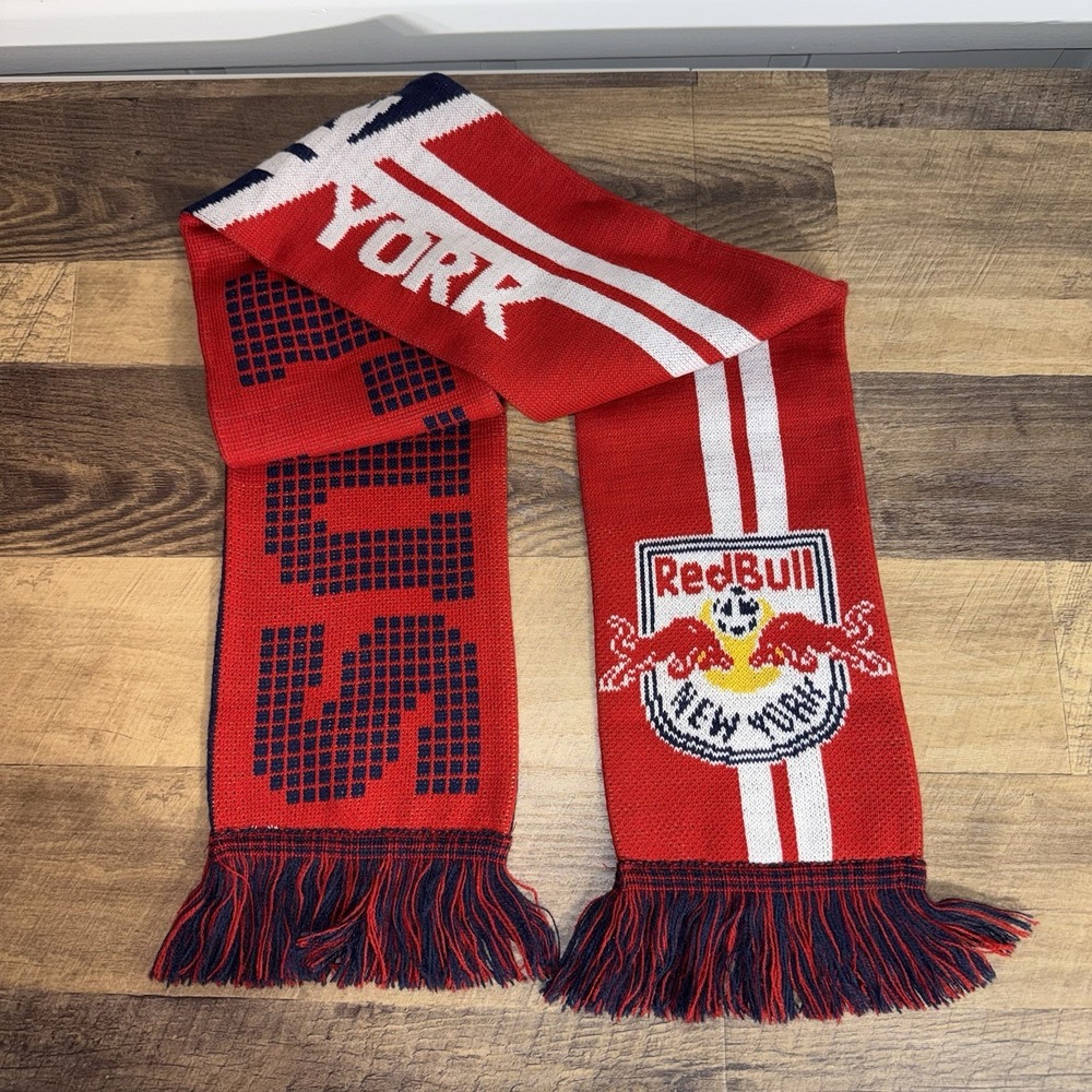 New York Red Bulls MLS " Run‎ With Us" Scarf 100% Acrylic Excellent Reversible